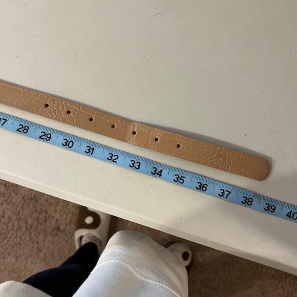 Tan Vegan Leather Snake Skin Silver Buckle Belt Size Small - Medium - Picture 8 of 9